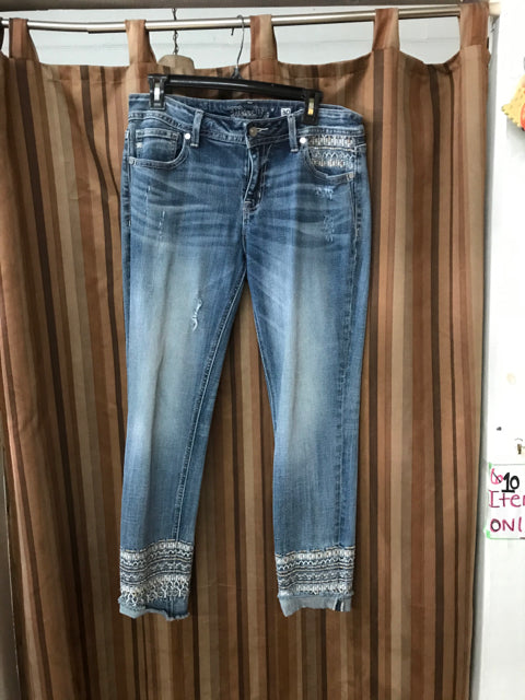 Womans Size 30 JEANS Miss Me Distressed Sheik