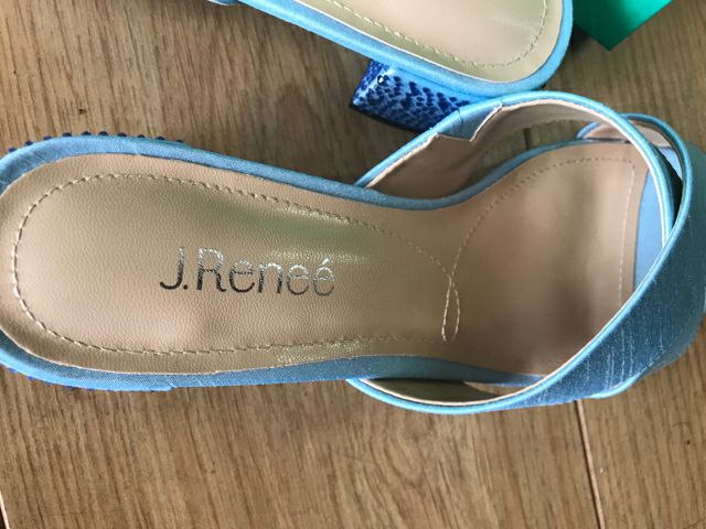 Womans 9.5  sandals by J. Renee, Cindee, Ladies light blue