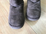 Sz 6 Ugg brown suede boots. 8" high.