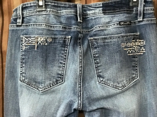 Womans Size 30 JEANS Miss Me Distressed Sheik