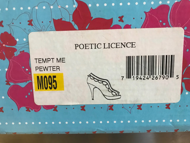 Sz 9.5 grey suede Poetic License 4 " heels