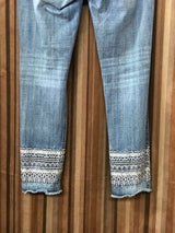 Womans Size 30 JEANS Miss Me Distressed Sheik