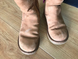 Sz7 Suede boots Ugg tan w/ side zip. 10 " high.